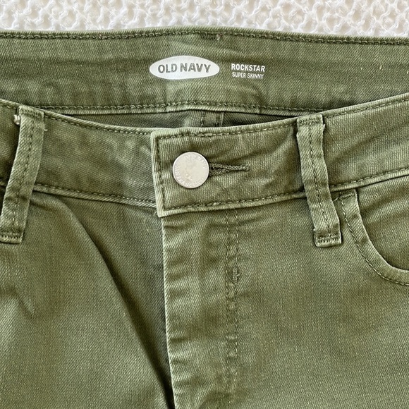 OLD NAVY Rockstar Super Skinny Jeans - Picture 6 of 7